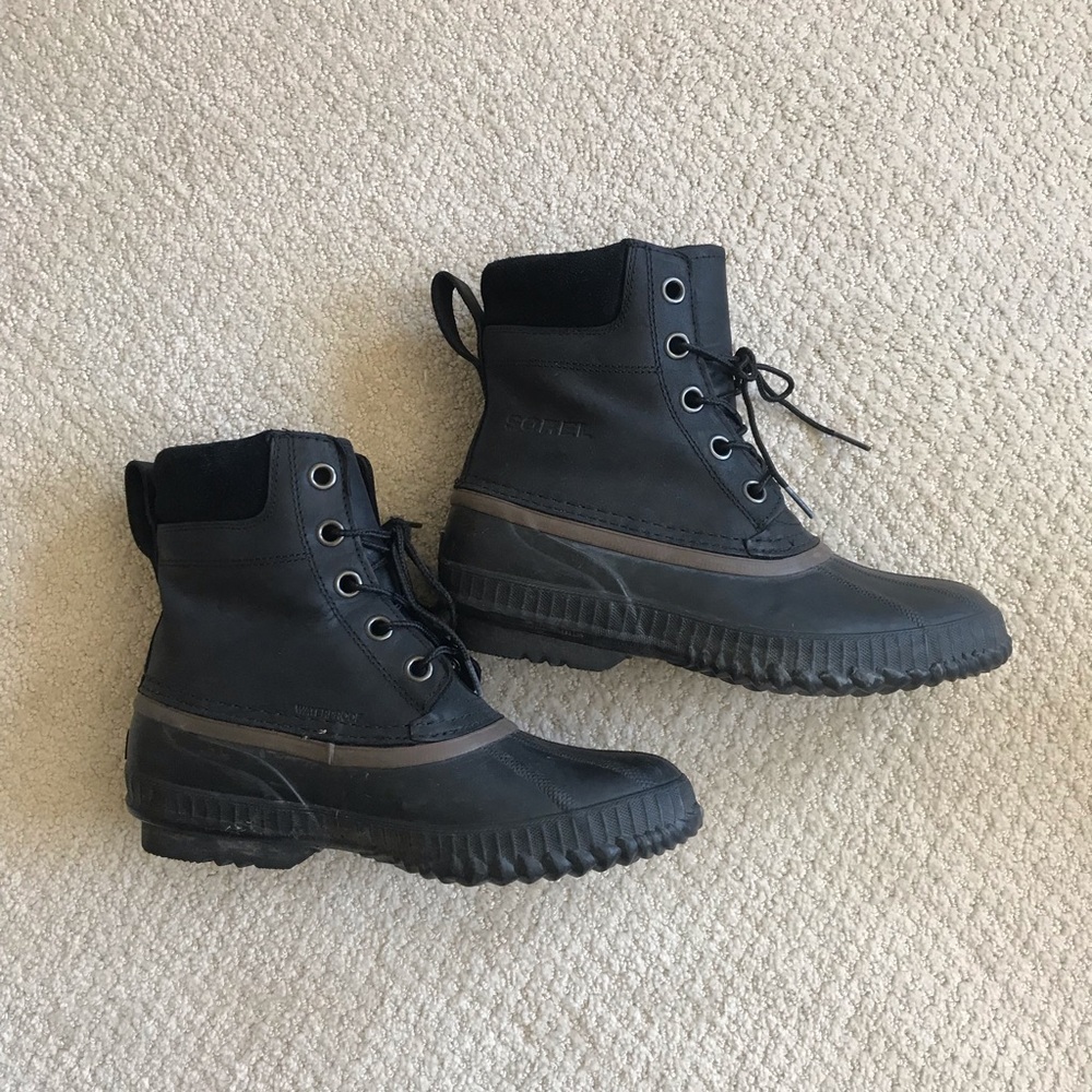 Cheyanne lace full grain SOREL boots like new!